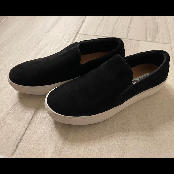 gills black suede